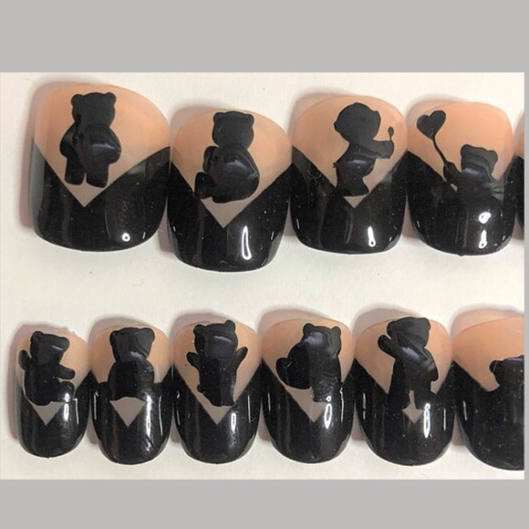 Black tips on Nude with Cute bears - Press on nail set- Size 0-8, Short Round - Picture 2 of 7